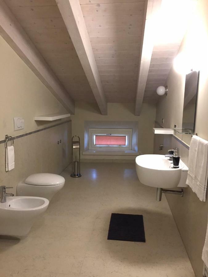 Residenza Virgiliana Suite Con Terrazza-Centro Storico Mantua Exterior foto
